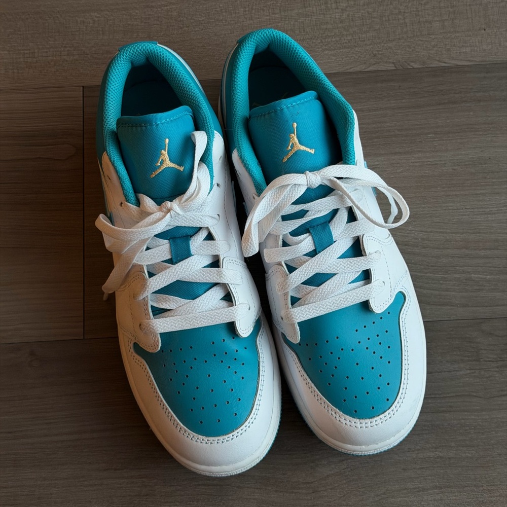 Nike Jordan | Air Jordan 1 Low - Teal and White Sneakers